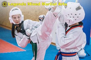 Learn Self-Defence with MMA